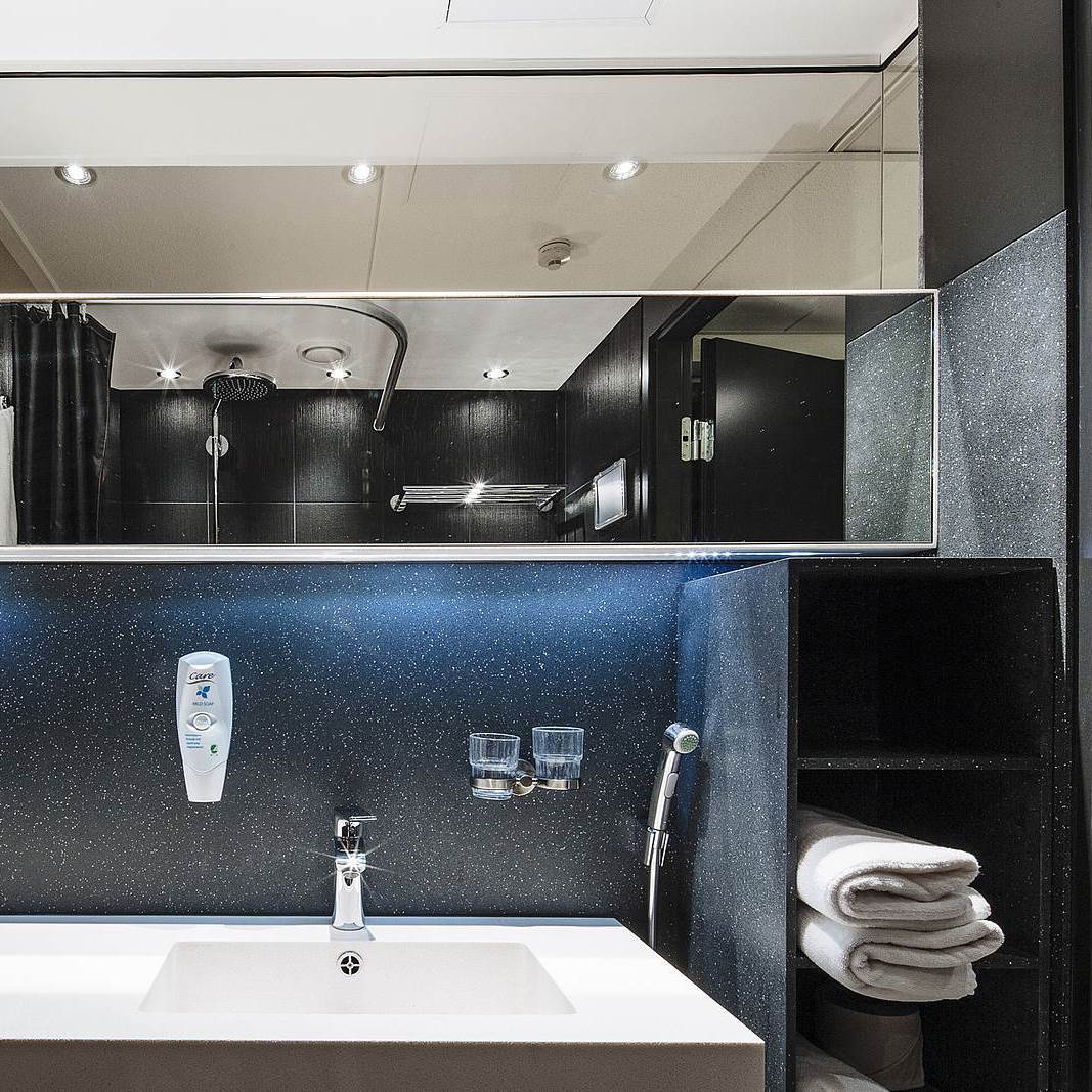 Durat Recycled Solid Surface - hotel Tampere Finland | Plastock
